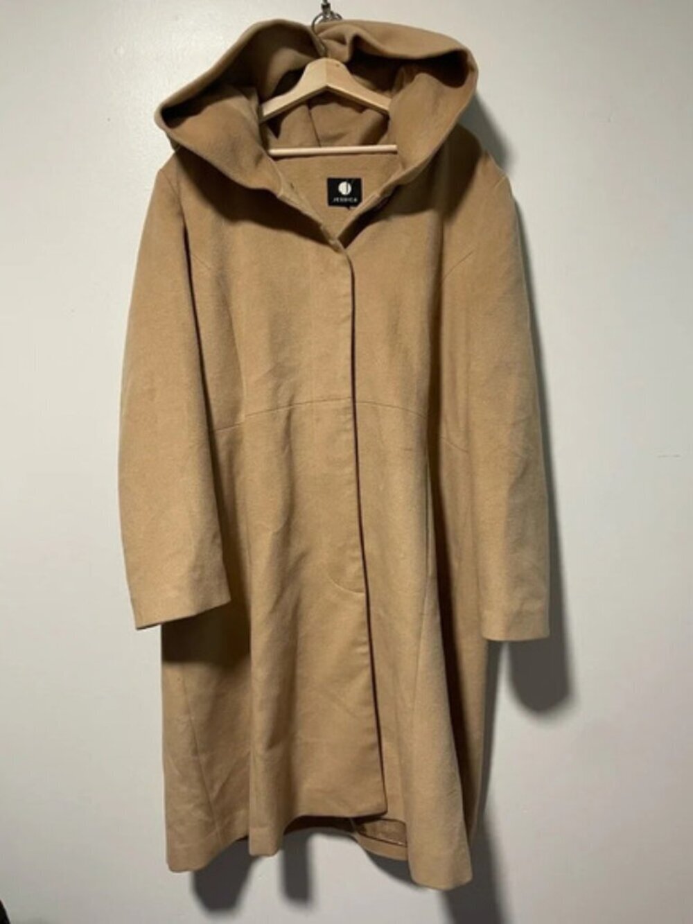 Jessica Women’s Camel Oversized Hooded Coat